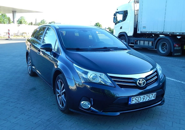 Toyota Avensis cena 31900 przebieg: 228228, rok produkcji 2014 z Drezdenko małe 466